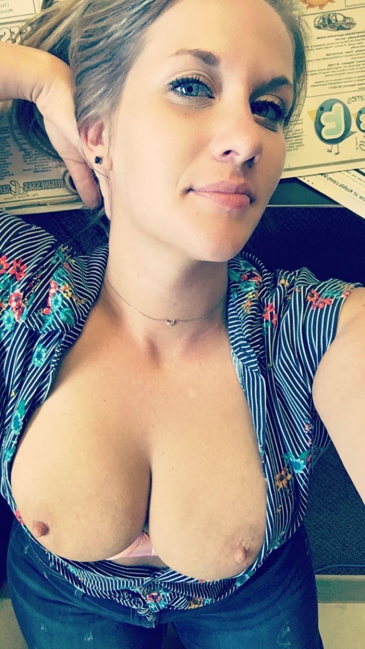 LaceJenna from California,United States